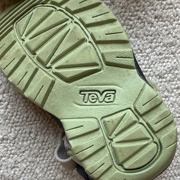 Teva Kids Hurricane XLT 2 Sandals - Picture 2 of 11